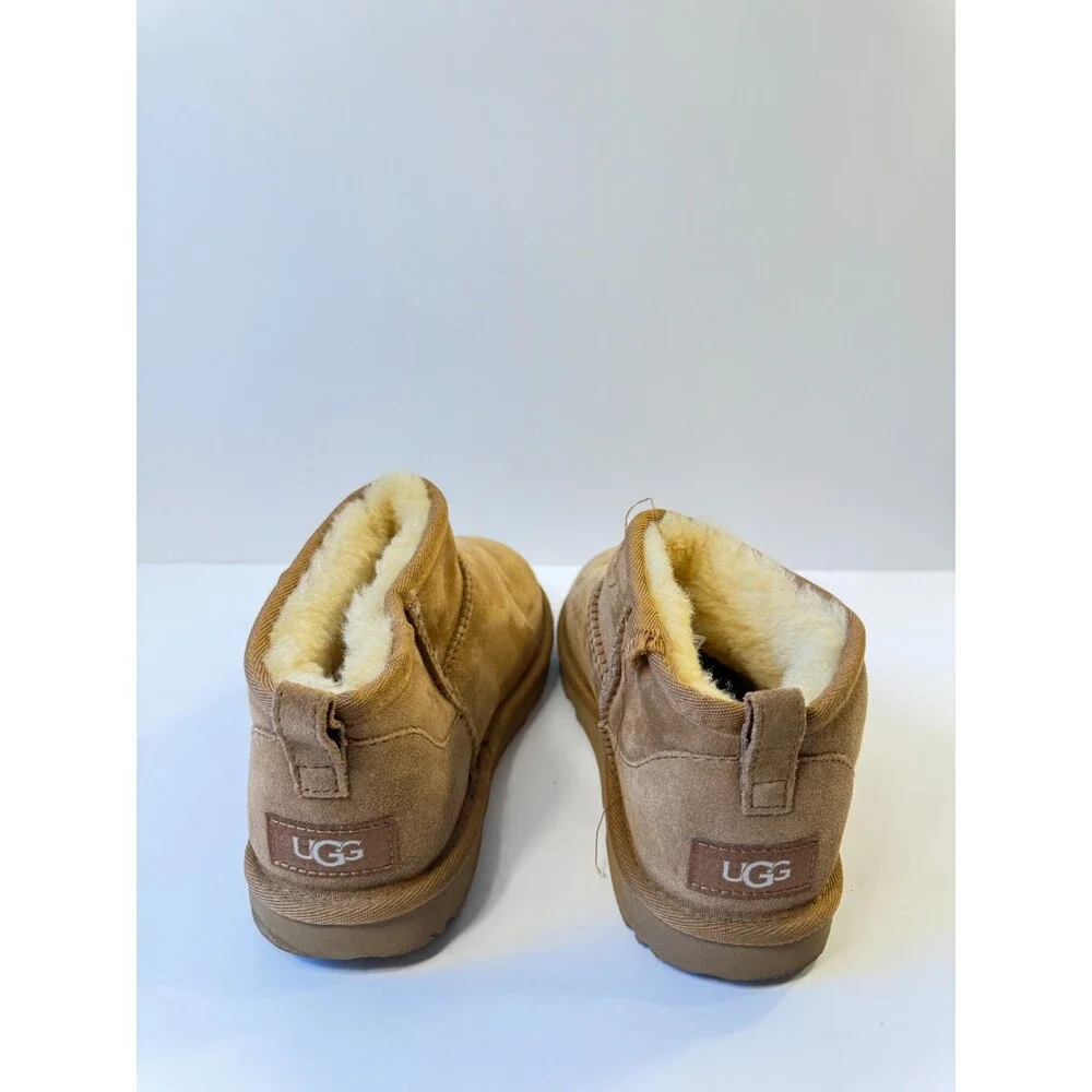 UGG Unisex-Child Classic Ultra Mini Boot, Chestnut, 4